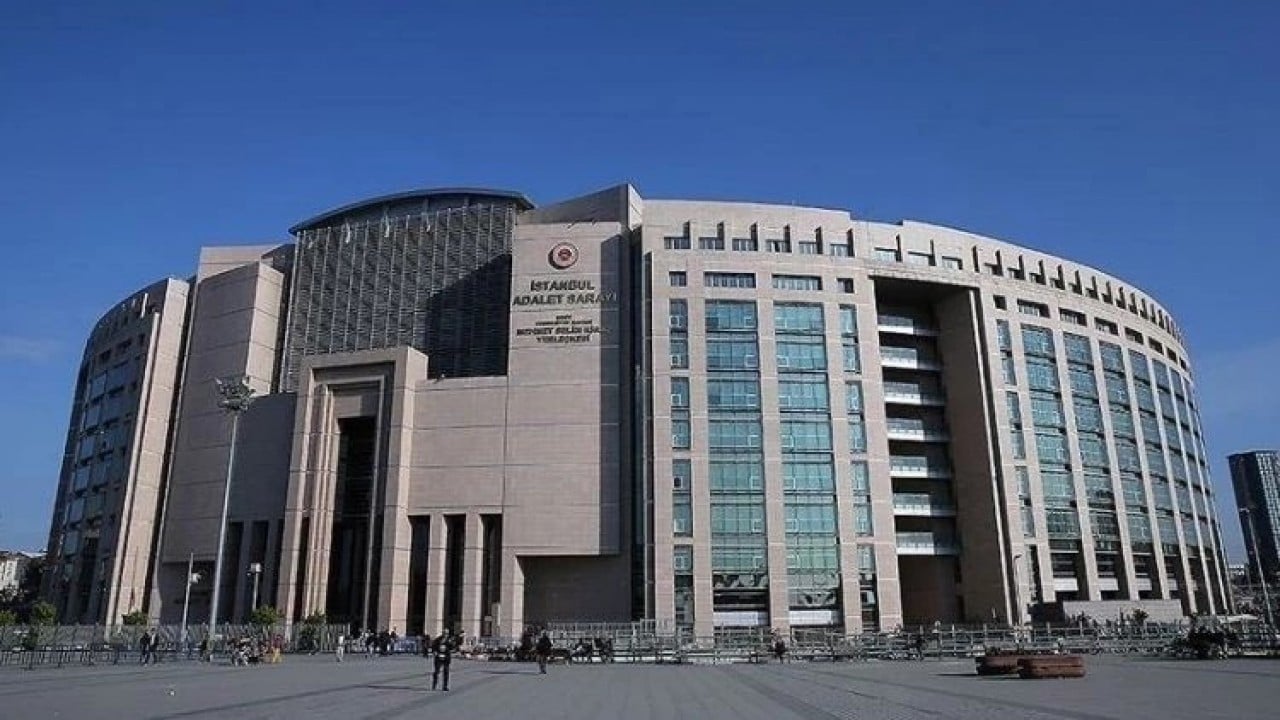 Foto - Survivor yarışmacısı apar topar gözaltına alındı! 