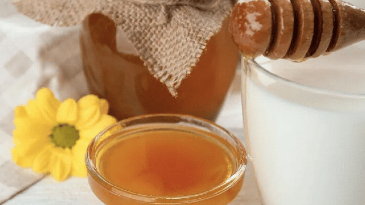 Foto - Süte bal katmak ya da balı ısıtmak doğru mu? Diyetisyeni bir dinleyin bakın ne diyor!...