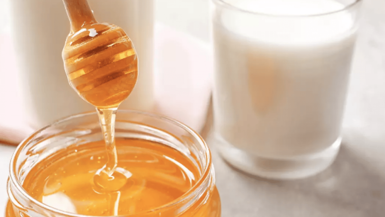 Foto - Süte bal katmak ya da balı ısıtmak doğru mu? Diyetisyeni bir dinleyin bakın ne diyor!...