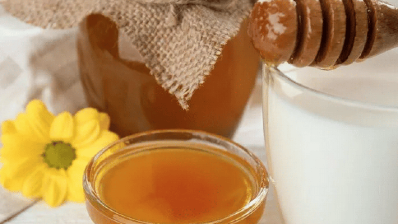 Foto - Süte bal katmak ya da balı ısıtmak doğru mu? Diyetisyeni bir dinleyin bakın ne diyor!...