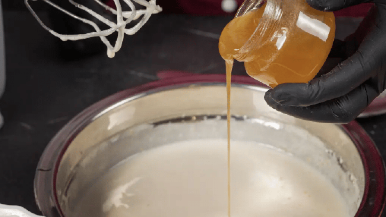 Foto - Süte bal katmak ya da balı ısıtmak doğru mu? Diyetisyeni bir dinleyin bakın ne diyor!...