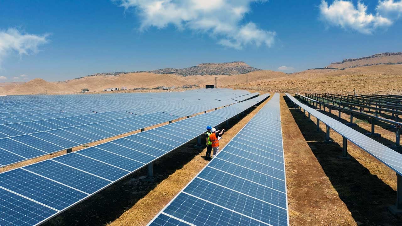 Foto - Suudi Arabistan'dan enerji atağı! Batarya depolamaya yöneldi