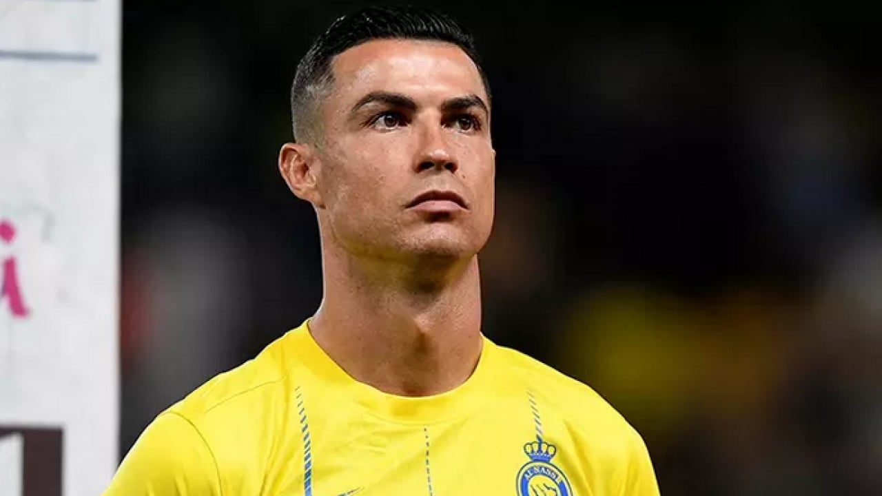 Foto - Suudi Arabistan’ın eski futbolcusu: Ronaldo’nun sahadaki performansıyla uyuşmadığı için eleştirdi! Takımı panikletti