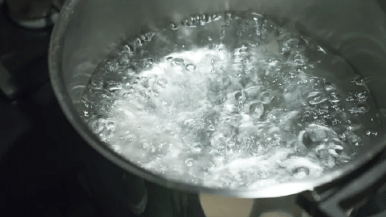 Foto - Suyu tekrar kaynatıyorsanız dikkat! Ciddi tehdit olabilir! Bu yüzden su zehre dönüşüyor: Su gerçeğini açıkladılar