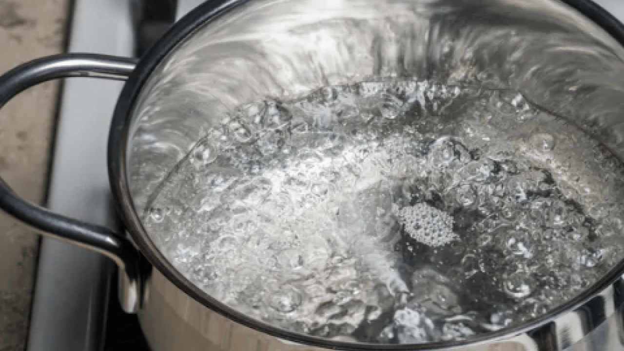 Foto - Suyu tekrar kaynatıyorsanız dikkat! Ciddi tehdit olabilir! Bu yüzden su zehre dönüşüyor: Su gerçeğini açıkladılar