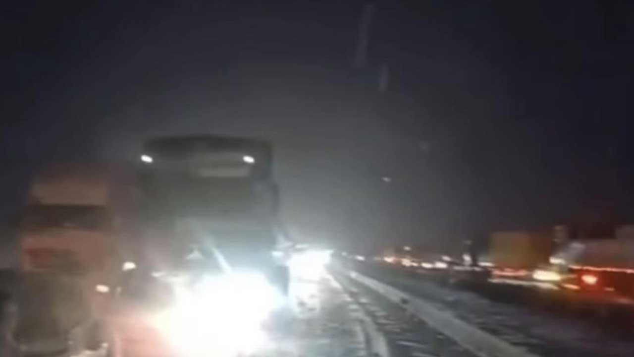 Foto - TAG Otoyolu'nda yoğun kar etkili oluyor! Gaziantep kesiminde çok sayıda araç mahsur kaldı