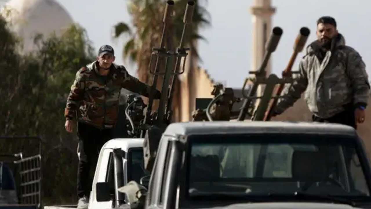 Foto - Tahran küplere binecek! Ahmed Şara'dan İran'a çok büyük darbe