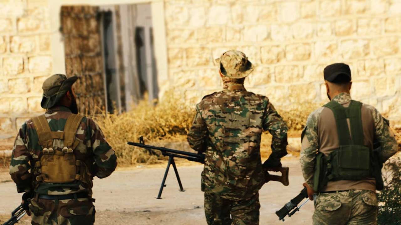 Foto - Tahran küplere binecek! Ahmed Şara'dan İran'a çok büyük darbe