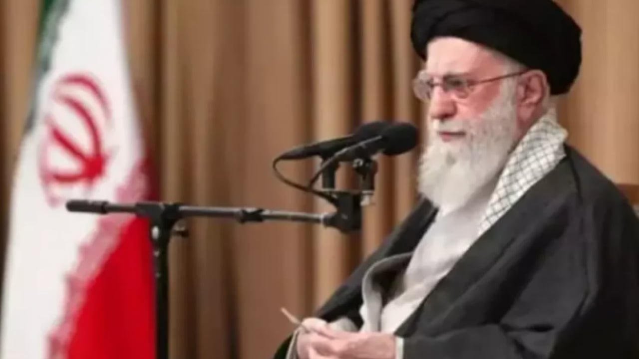 Foto - Tahran sokaklarında çarpıcı afişler! ABD ve İsrail'e böyle seslendiler!