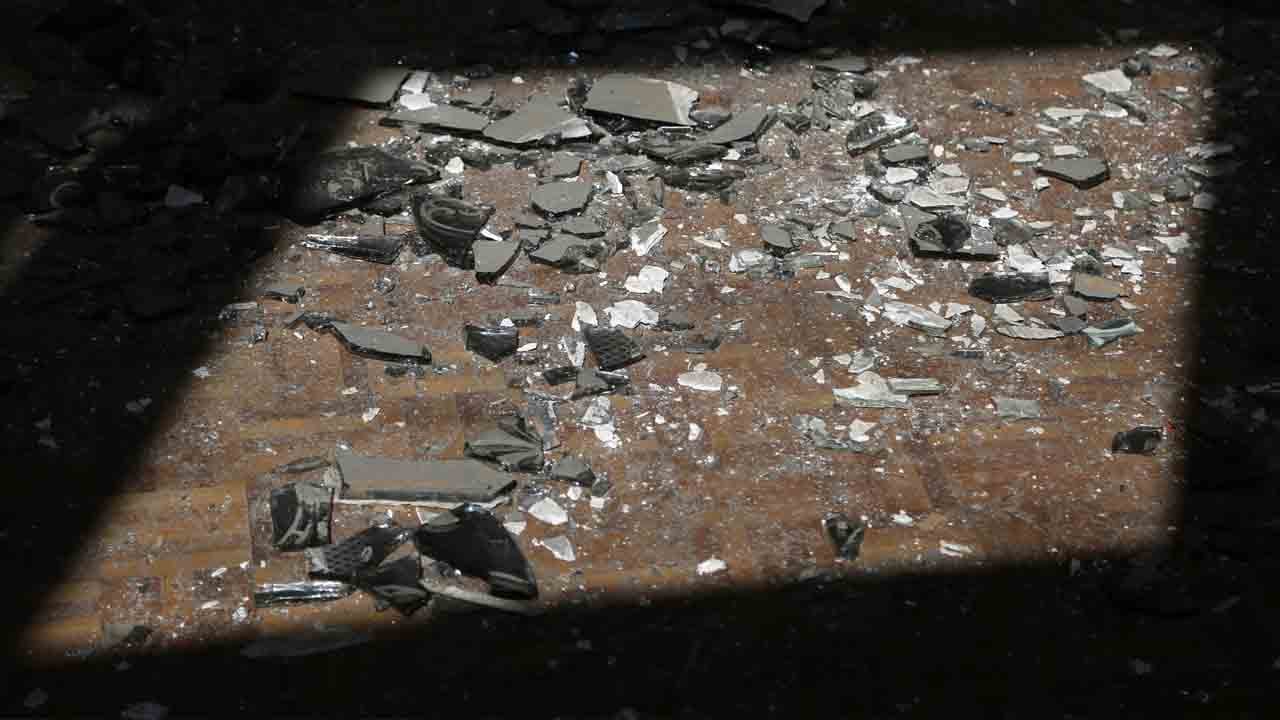 Foto - Tahran’da miras yıkıldı: Gülistan Sarayı saldırıda zarar gördü