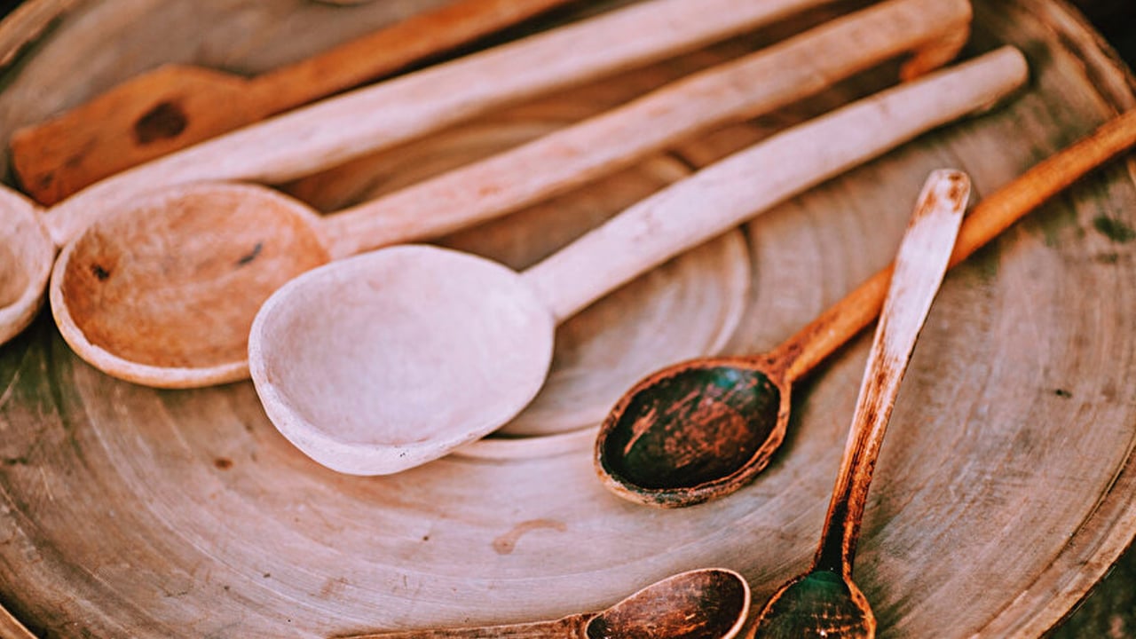 Foto - Tahta kaşıkları en iyi temizleme yöntemi! Çatlayan tahta kaşıkla yemek yapmak güvenli mi? 24 saat tamamen kurusun