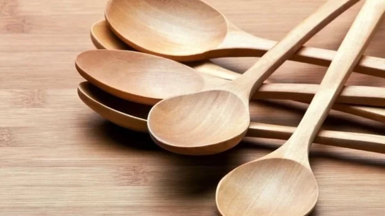 Foto - Tahta kaşıkları en iyi temizleme yöntemi! Çatlayan tahta kaşıkla yemek yapmak güvenli mi? 24 saat tamamen kurusun