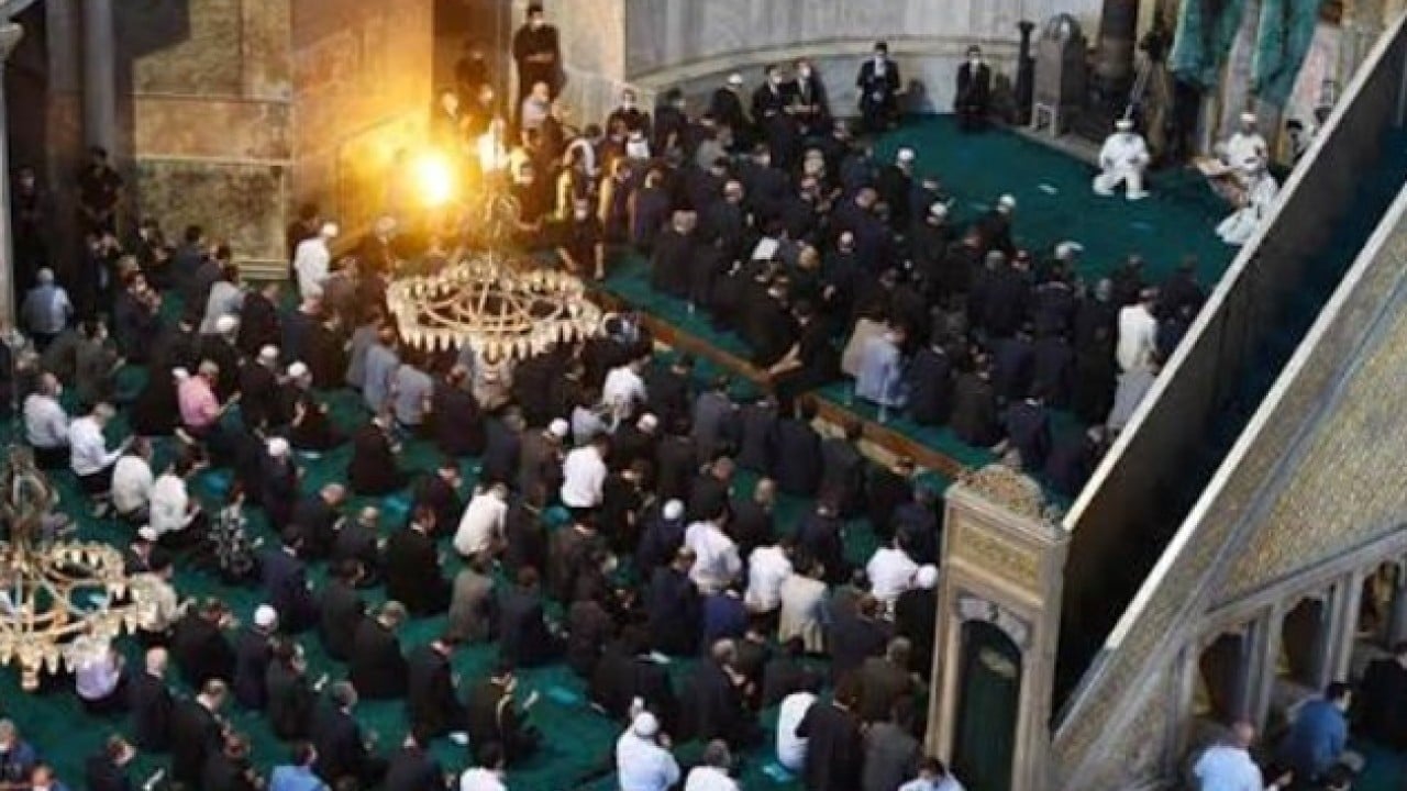 Foto - Takdim yazısını Başkan Erdoğan kaleme aldı! Zincirlerini kıran Ayasofya için tarihi koleksiyon