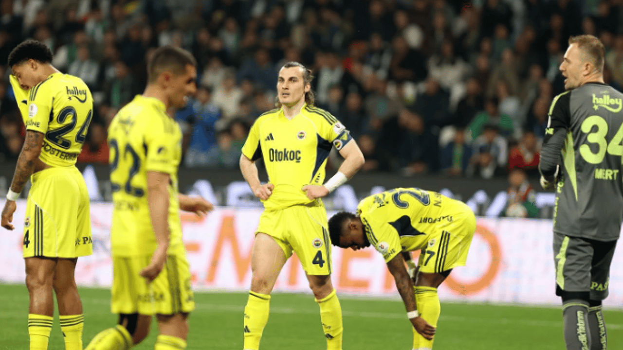 Foto - Takım kökten değişecek! Fenerbahçe'de sezon sonu büyük temizlik