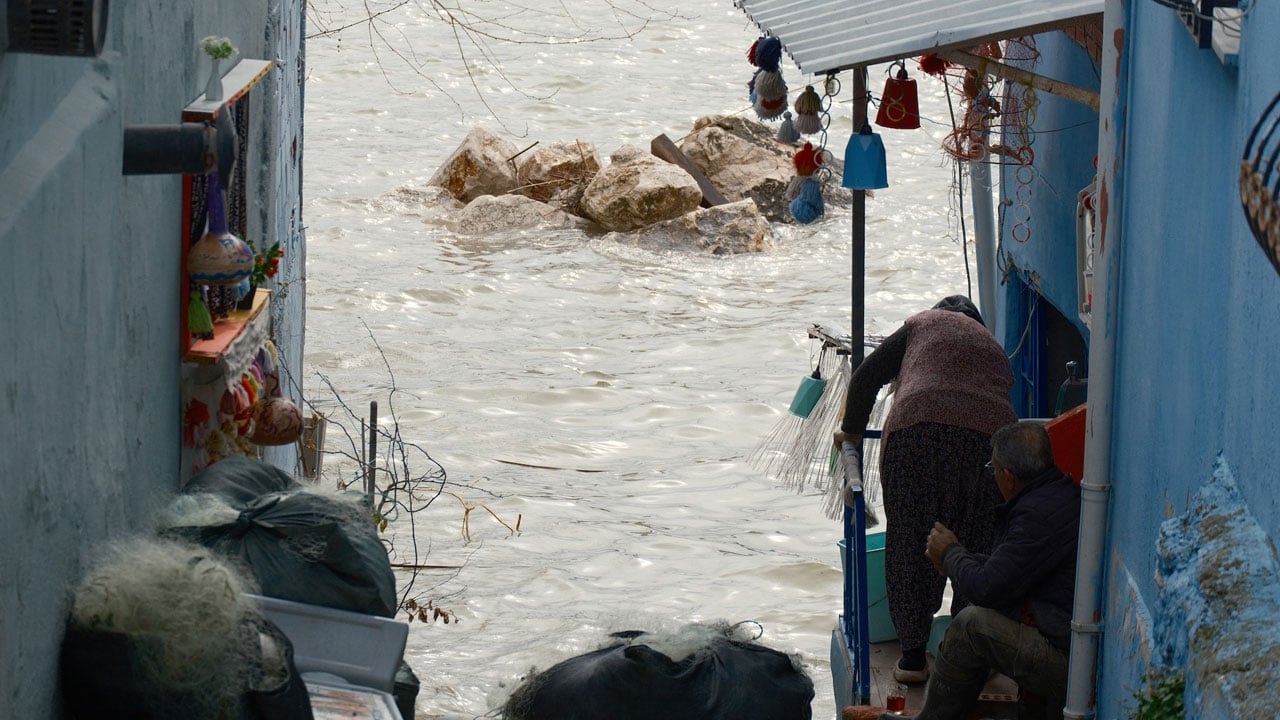 Foto - Tam 10 yıl sonra yeniden aynı manzara! Burası Venedik değil Ulubat Gölü