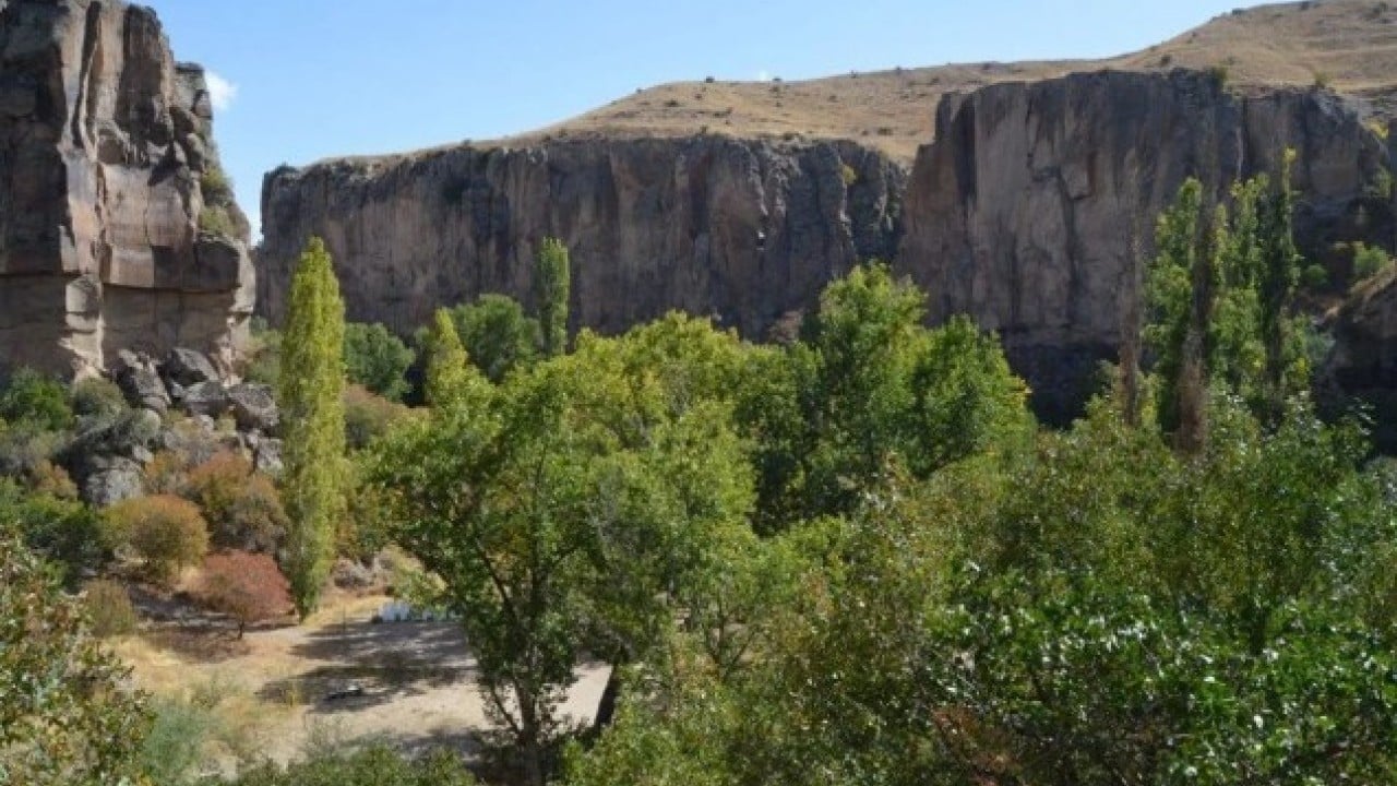 Foto - Tam 394 basamaklı! Türkiye'nin en bilindik turizm noktasında sonbahar hareketliliği