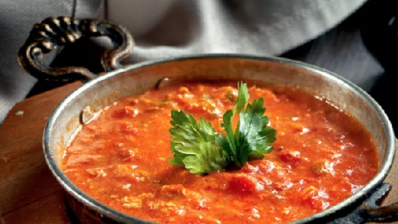 Foto - Tam bir koruma kalkanı: Menemen soğanlı mı yenir soğansız mı? Yılların tartışmasına yanıt 