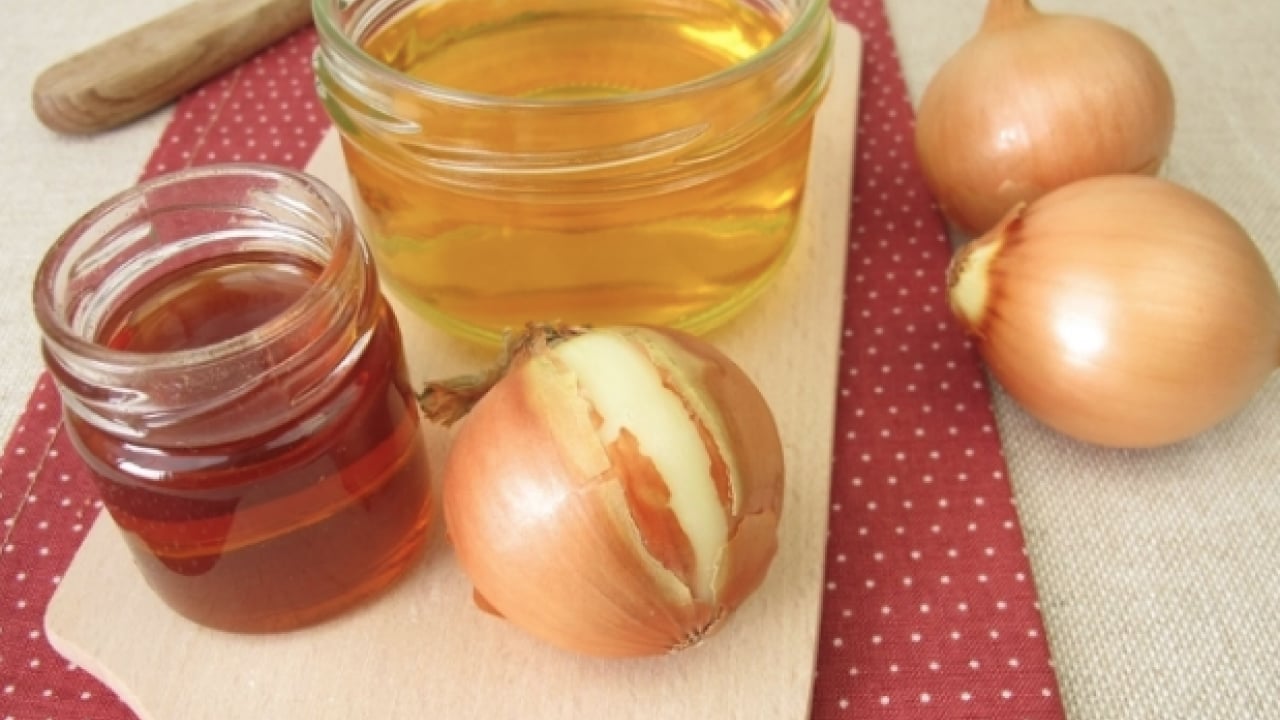 Foto - Tam bir şifa deposuna dönüşüyor... Soğan suyu içerseniz bakın neler oluyor...