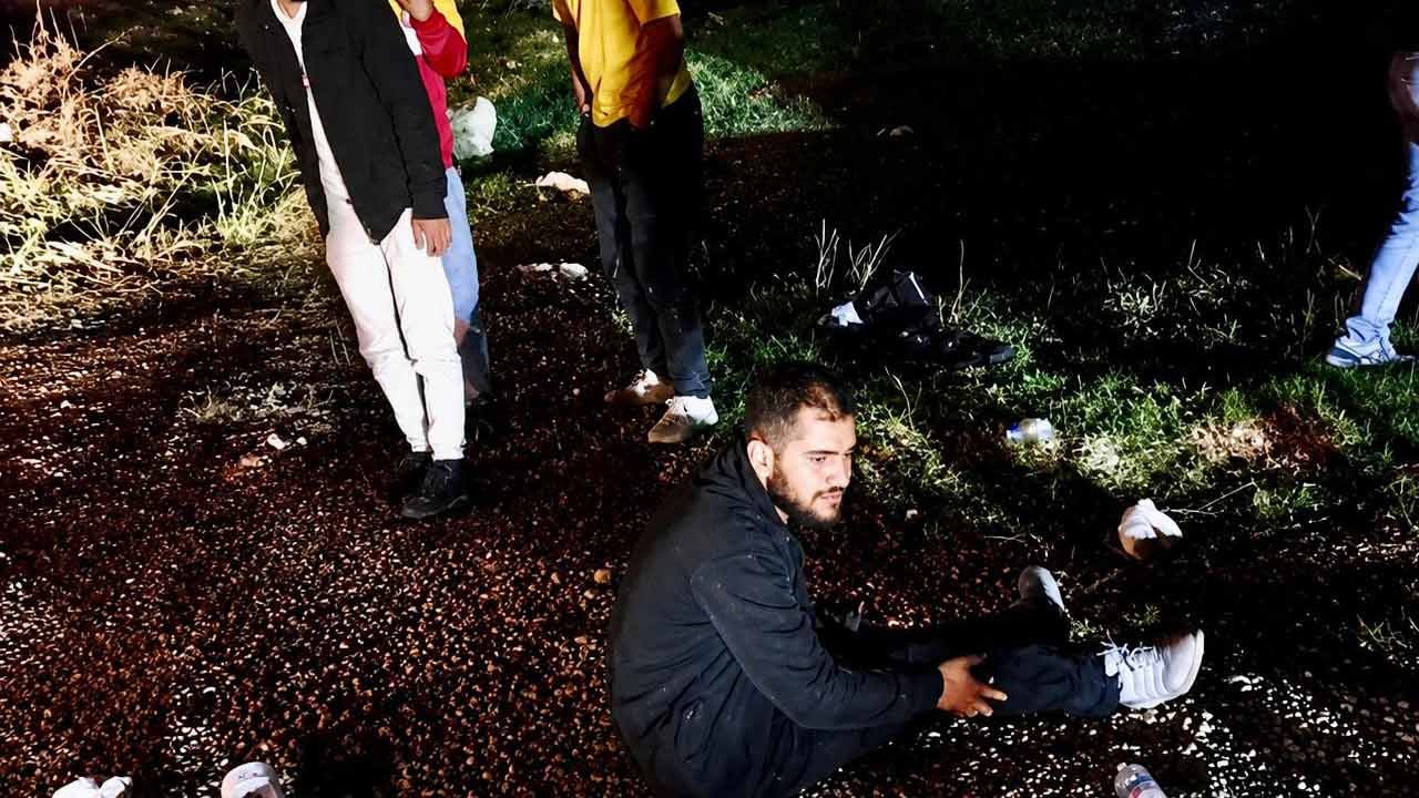 Foto - Taraftar otobüsü devrildi! Çok sayıda yaralı var