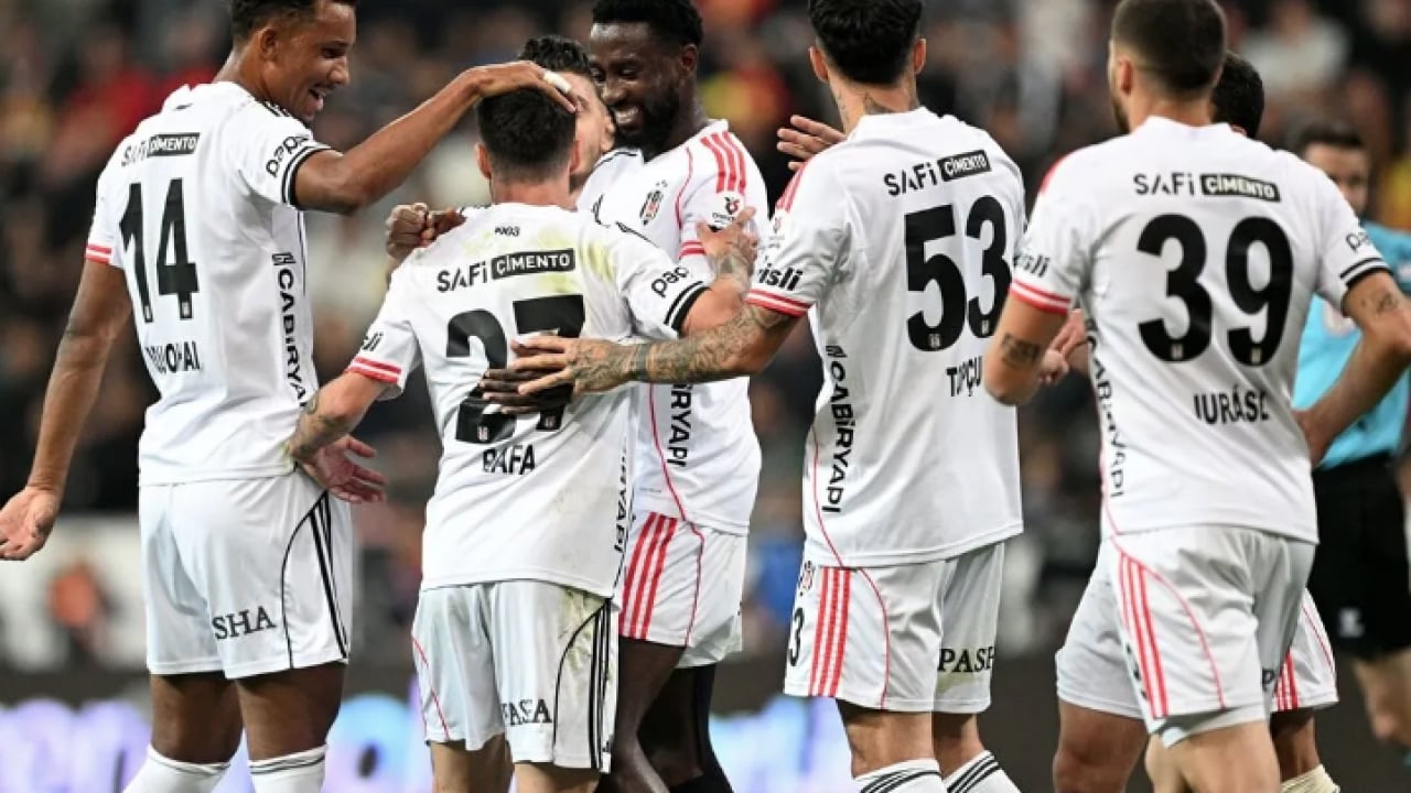 Taraftardan net tepki: Sabrımızı taşırdılar! Eyüpspor Beşiktaş'ı geçti: Şaka değil