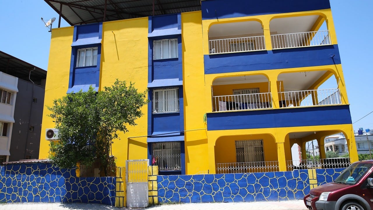 Foto - Taraftarlığın bu kadarı... Fenerbahçe sevgisini apartmanlarına taşıdılar