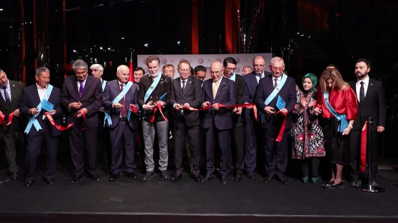 Tarihe geçti: Ortak Türk alfabesiyle basılan ilk kitap 'Cemile' İstanbul’da tanıtıldı