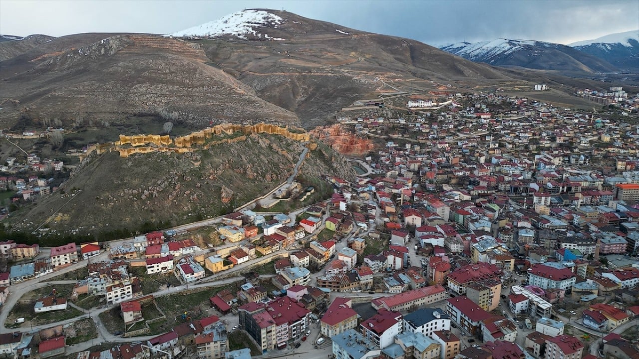 Foto - Tarihi kale için harekete geçildi! Kazı çalışmaları yeniden başlayacak