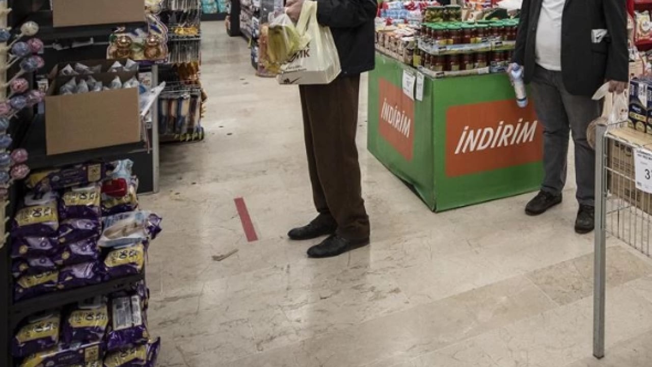 Foto - Tarihi karar alındı! Zincir markete 'pazar günü' düzenlemesi