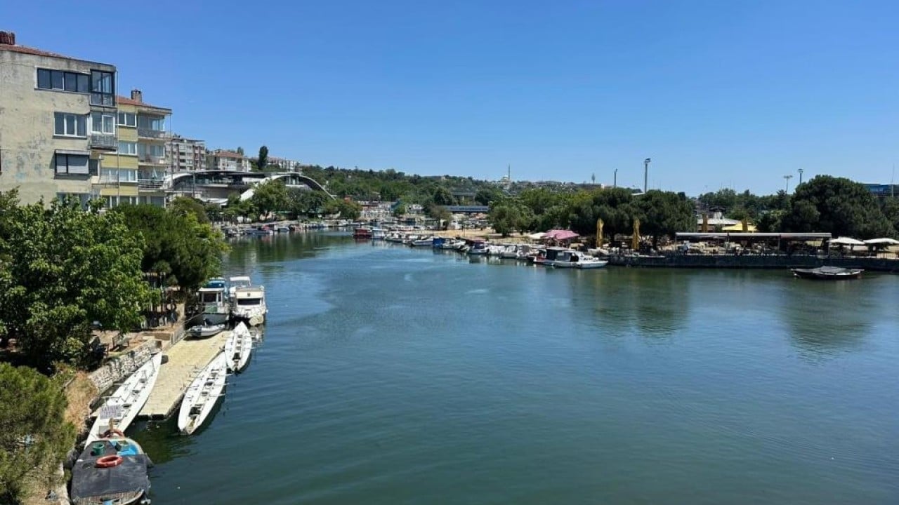 Foto - Tarihi köprüde artık in cin top oynuyor Küçükçekmece esnafına İBB darbesi