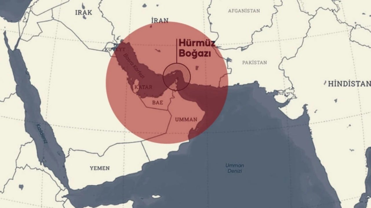 Foto - Tarihi manevra: Hürmüz Boğazı'na yaklaşan Türk gemisi AIS sinyalini apar topar değiştirip bakın ne yaptı