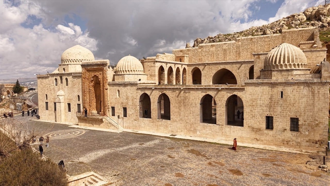 Foto - Tarihi medresede bir asır sonra akademik eğitim! Yeniden eğitim yuvasına dönüştü