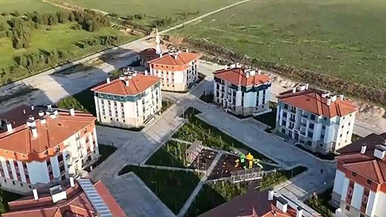 Foto - Tarihi sosyal konut hamlesi başladı! Hangi ilçeye kaç daire yapılacak... İşte cevaplar...