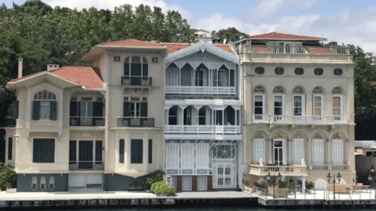 Foto - Tarihi yalı icradan satılıyor: İşte dudak uçuklatan rakam!