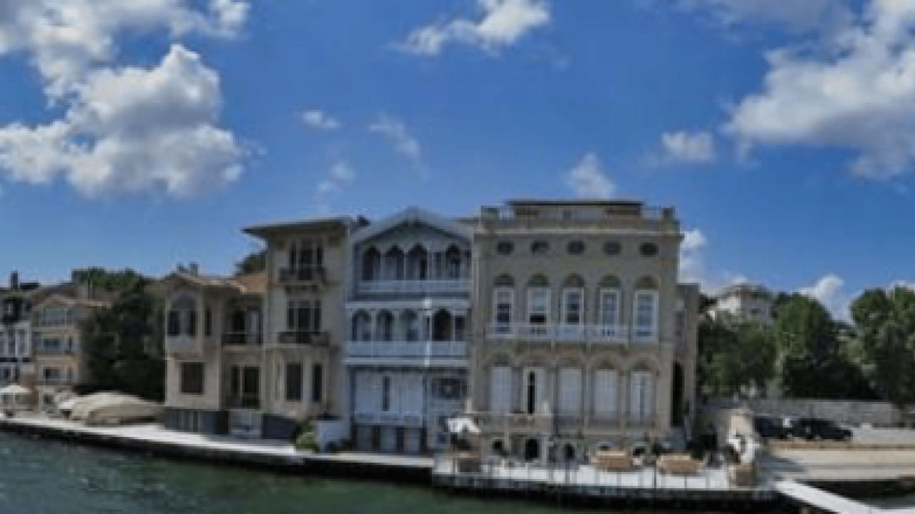 Foto - Tarihi yalı icradan satılıyor: İşte dudak uçuklatan rakam!