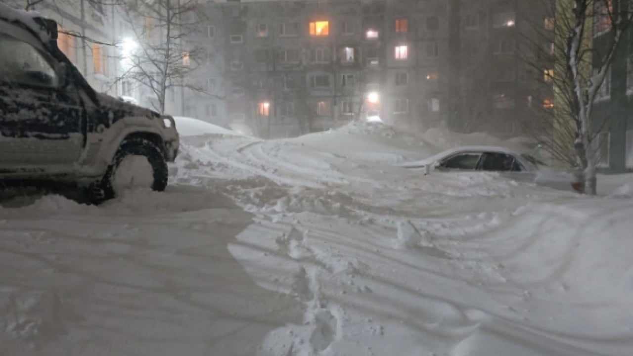 Foto - Tarihin en yoğun kar yağışı! Evlerin ikinci katına kadar çıktı