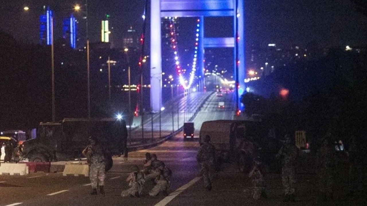 Foto - Tarihin yeniden yazıldığı gece: İşte saat saat 15 Temmuz'da yaşananlar