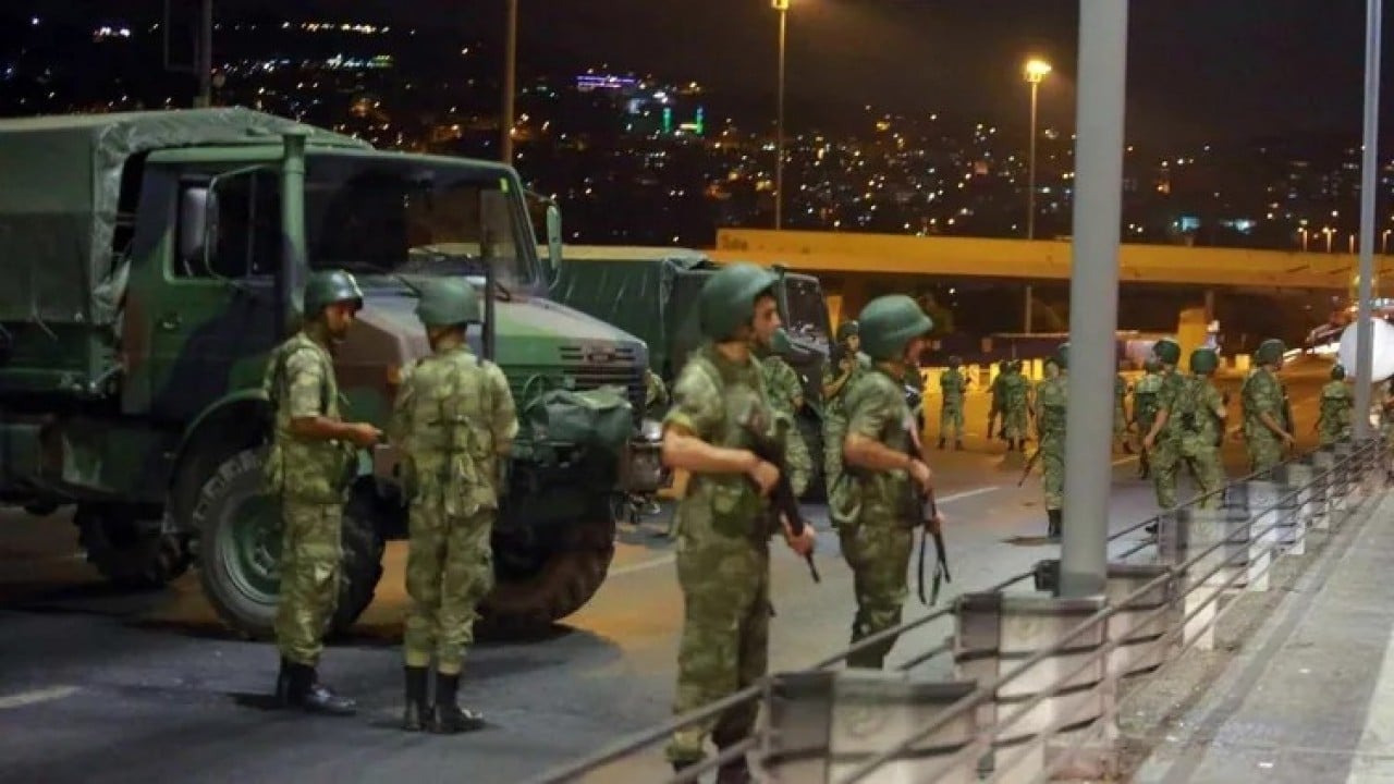 Foto - Tarihin yeniden yazıldığı gece: İşte saat saat 15 Temmuz'da yaşananlar
