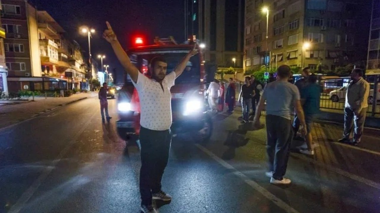 Foto - Tarihin yeniden yazıldığı gece: İşte saat saat 15 Temmuz'da yaşananlar
