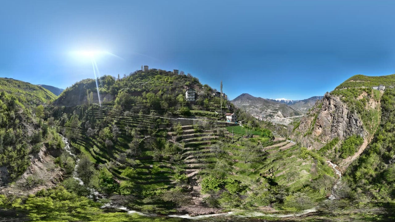 Foto - Taş taş örerek dağı tarlaya çevirdi 