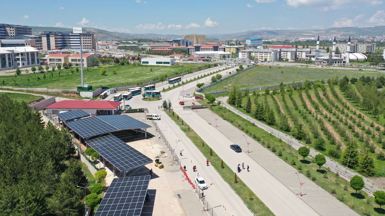 Foto - Tasarruf dönemi başlıyor! Dev yurtta elektrik maliyeti bu sistemle düşecek