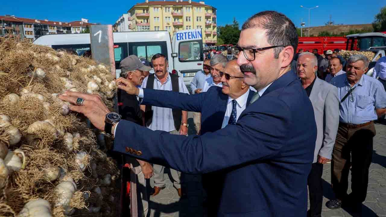 Foto - Taşköprü'de sarımsak sezonu açıldı: İlk pazar dualarla kuruldu
