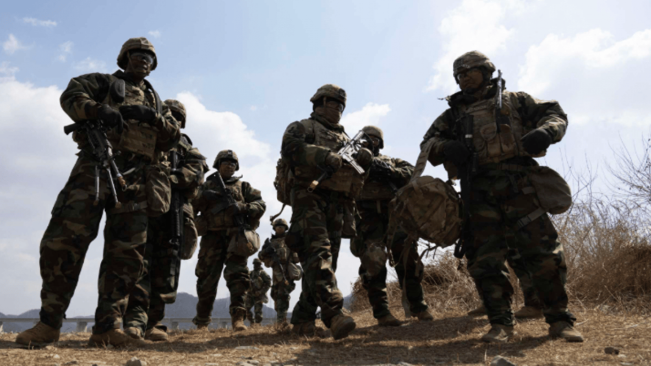 Foto - Tatbikat faciaya dönüştü: Sıkışan mühimmat patladı!