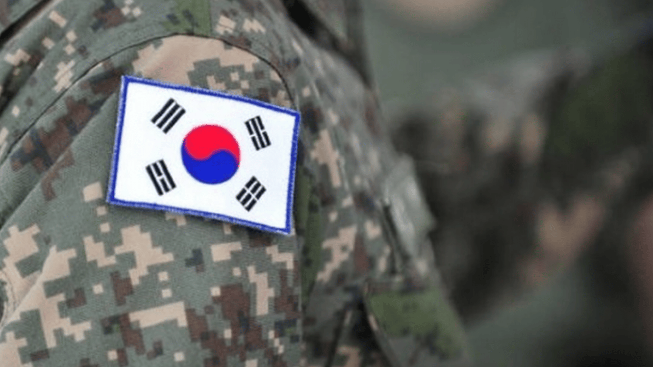 Foto - Tatbikat faciaya dönüştü: Sıkışan mühimmat patladı!