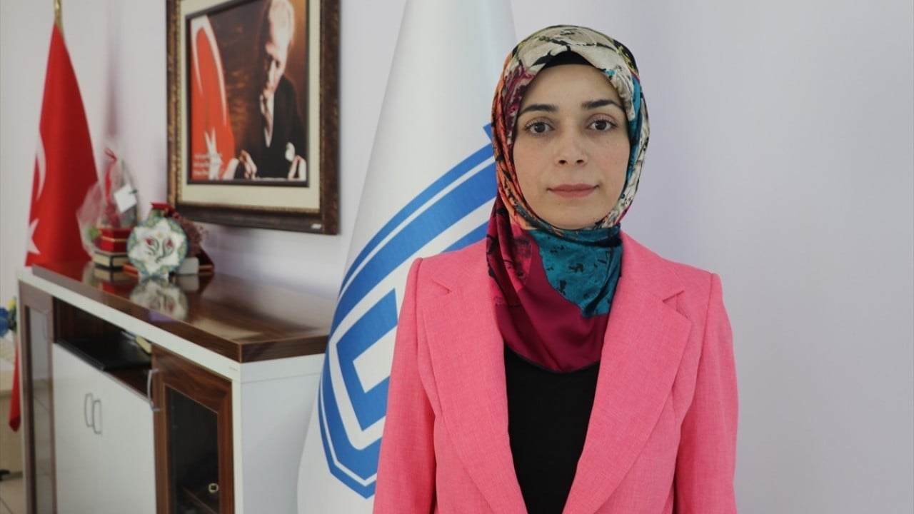 Foto - Tatilcilerin kirlettiği sahili tatilciler için temizliyorlar