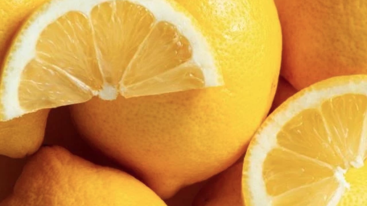 Foto - Tavsiye ediliyor... Zeytinyağı–limon karışımı gerçekten işe yarıyor mu?