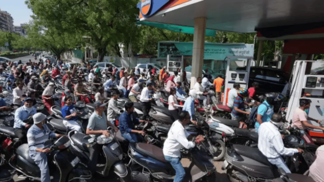 Tayland’da akaryakıt krizi! İstasyonlarda dev kuyruklar oluştu