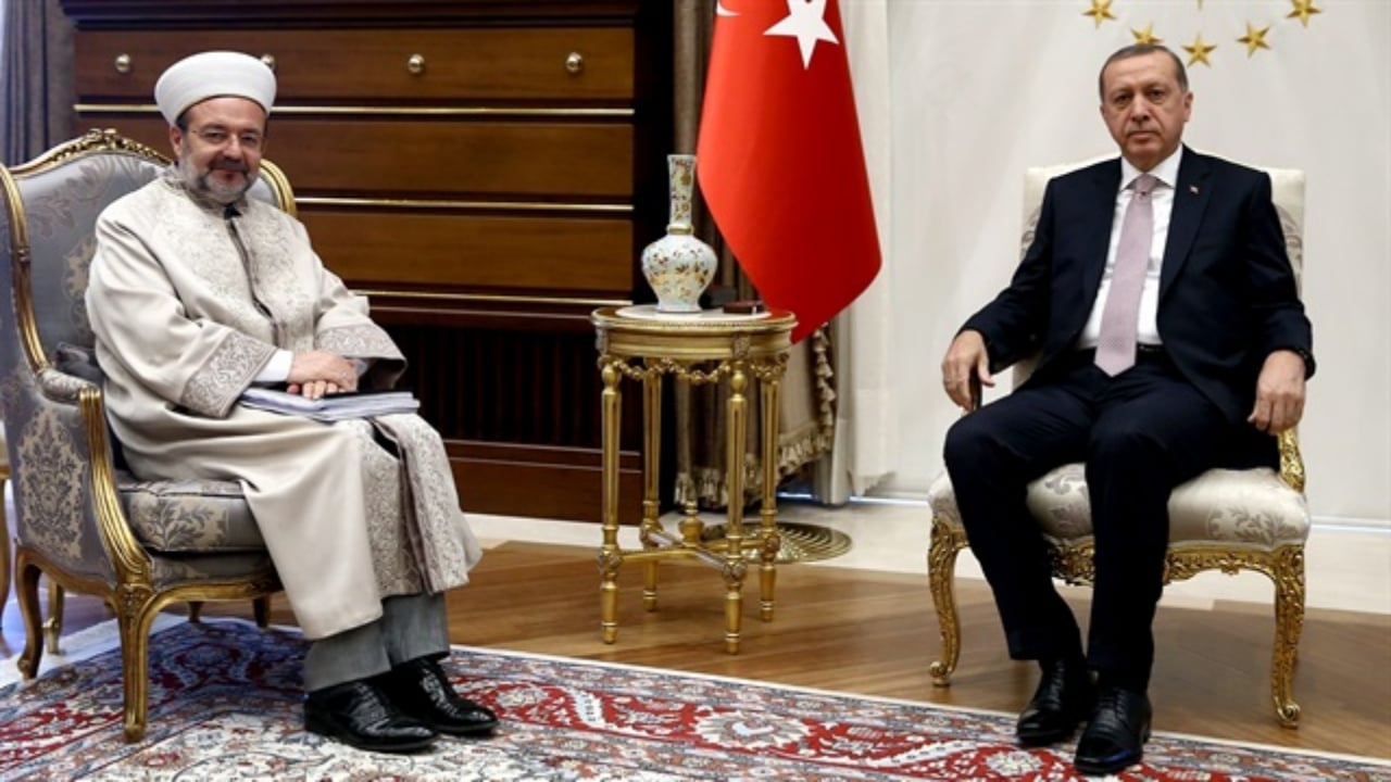 Foto - Tayyip Erdoğan ile Mehmet Görmez arasında gülümseten "cuma namazı" anısı: "Seninkiler seferiymiş"