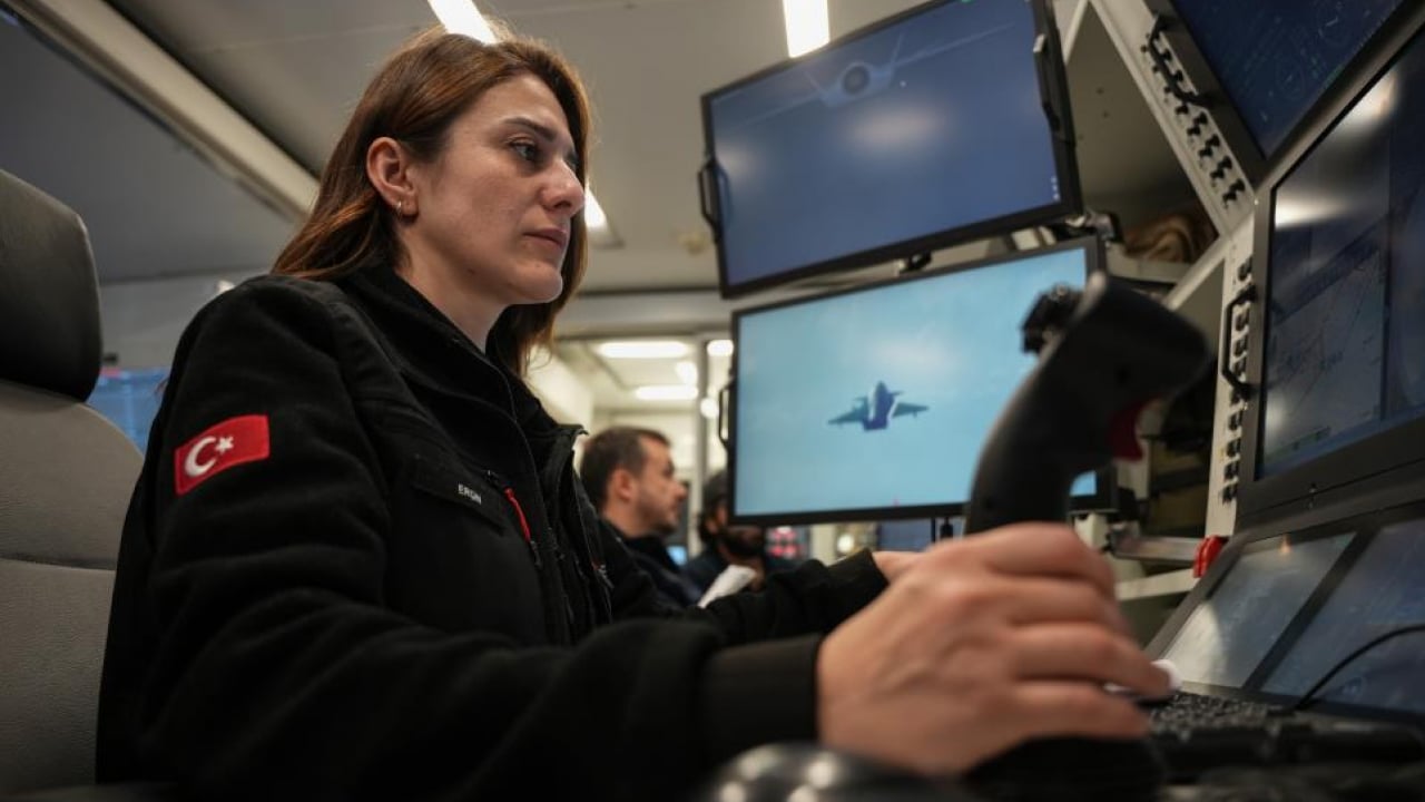 Foto - TB2 ile başladı, KIZILELMA ile tarih yazıyor: Kumanda insansız savaş uçaklarının ilk kadın pilotu Elif Ergin’e emanet