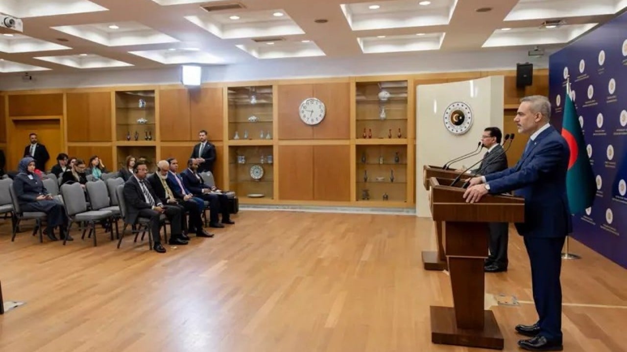 Foto - TB2 SİHA'nın kopyasını almaya hazırlanıyorlardı! Aniden Türkiye'ye geldiler: Savunmada sizle çalışacağız