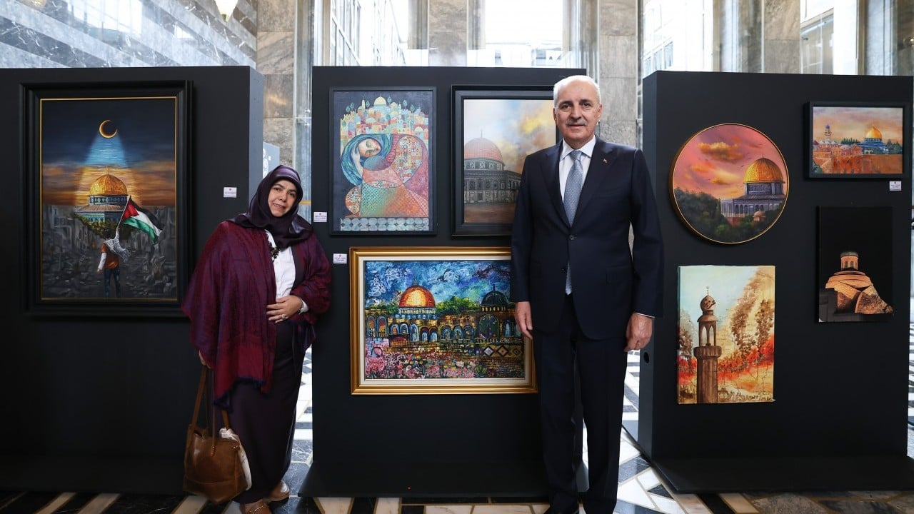 Foto - TBMM Başkanı Kurtulmuş 'Hilalin Işığında' sergisini ziyaret etti